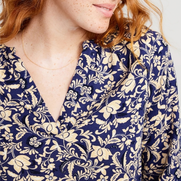 NWT Old Navy Long Sleeves Split Neck Top - Size L - Picture 3 of 8